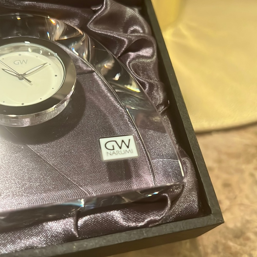 NARUMI Glass Works Table Clock - Picture 8 of 10